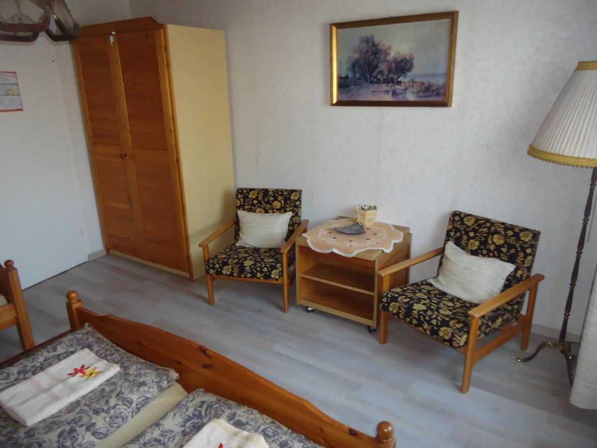 Deutsches Haus Hotel Szabadkígyós Kültér fotó